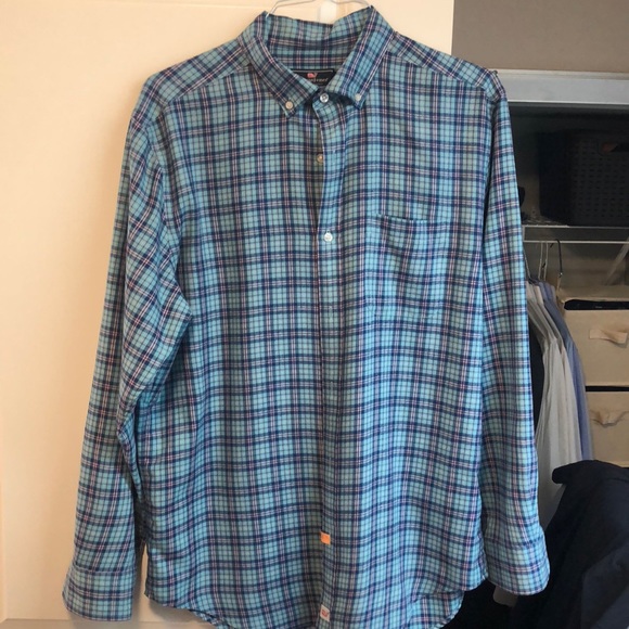 Vineyard Vines Performance Plaid Flannel - Picture 2 of 5
